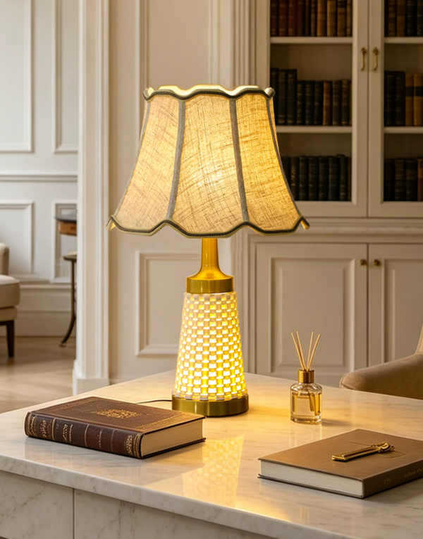 Lumière Ceramic Art Table Lamp